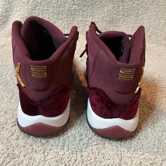 NIKE Air Jordan 11 Retro - Picture 6 of 7